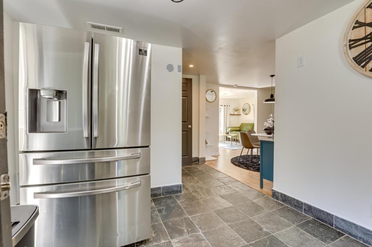 Modern Northfield Cottage With Yard! Extérieur photo